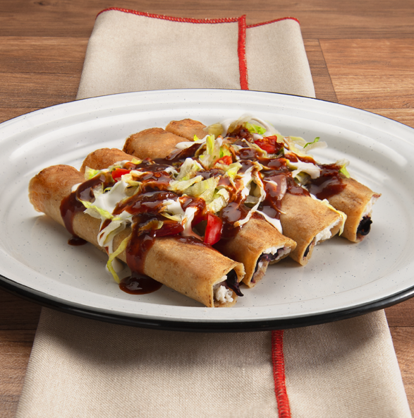 Imagen receta Tacos dorados de requesón, jamaica y epazote con Salsa